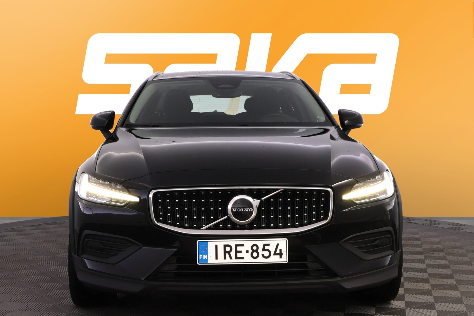 VOLVO V60 CROSS COUNTRY 2023