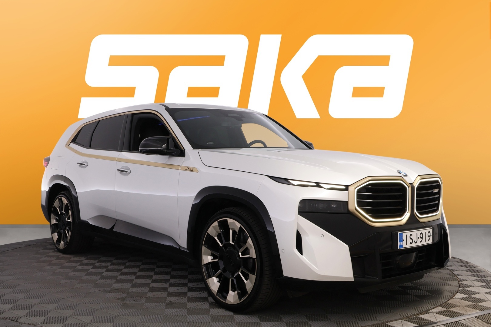 BMW XM 2024