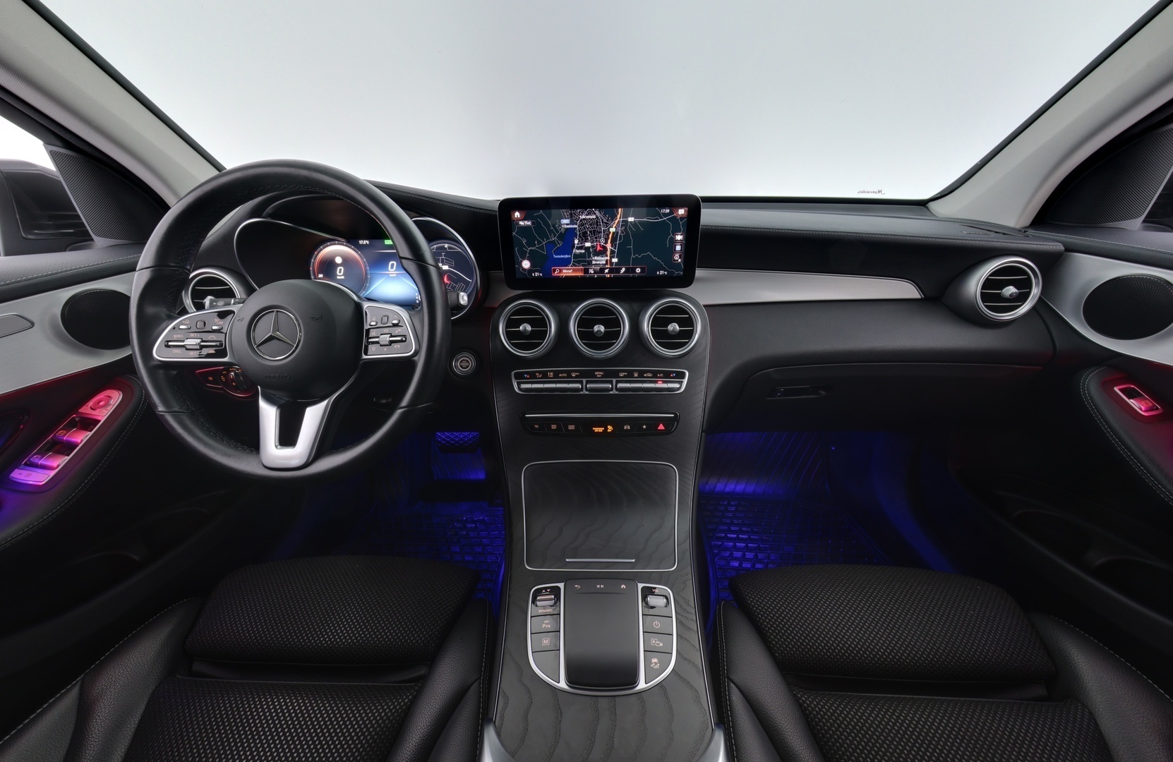 MERCEDES-BENZ GLC 2021