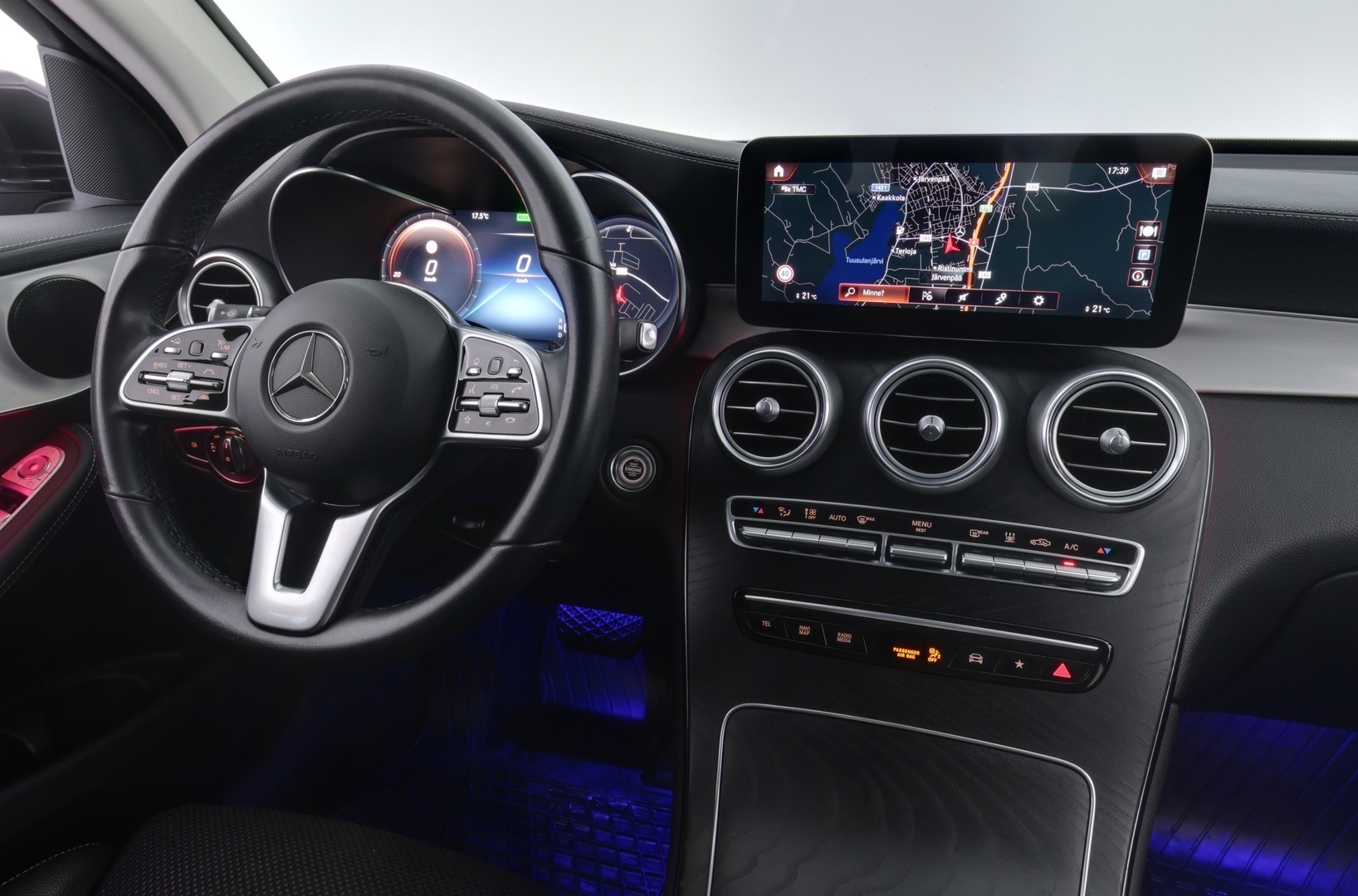 MERCEDES-BENZ GLC 2021