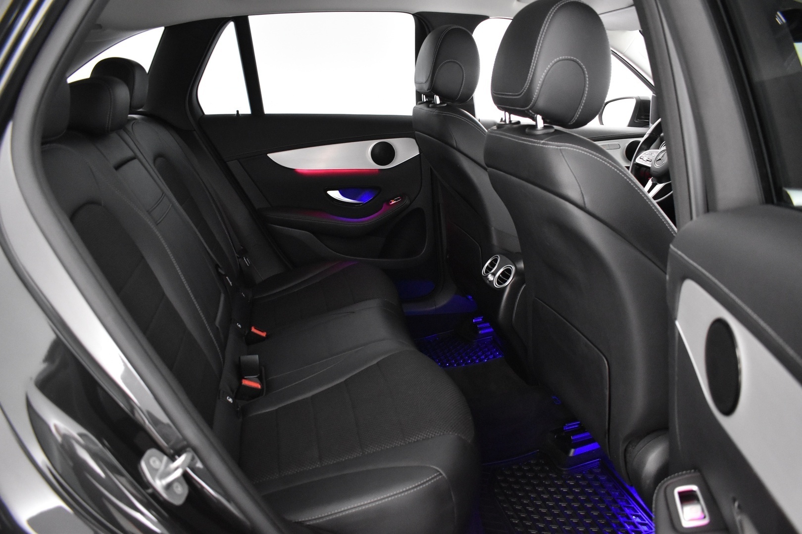 MERCEDES-BENZ GLC 2021