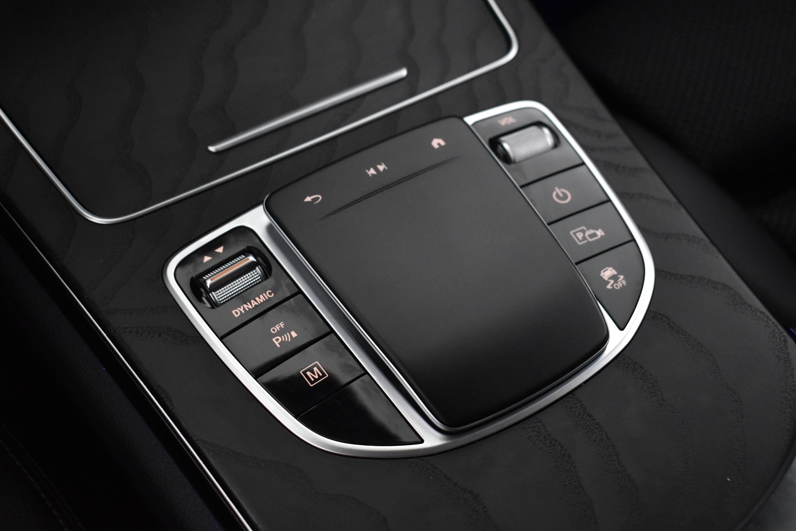 MERCEDES-BENZ GLC 2021