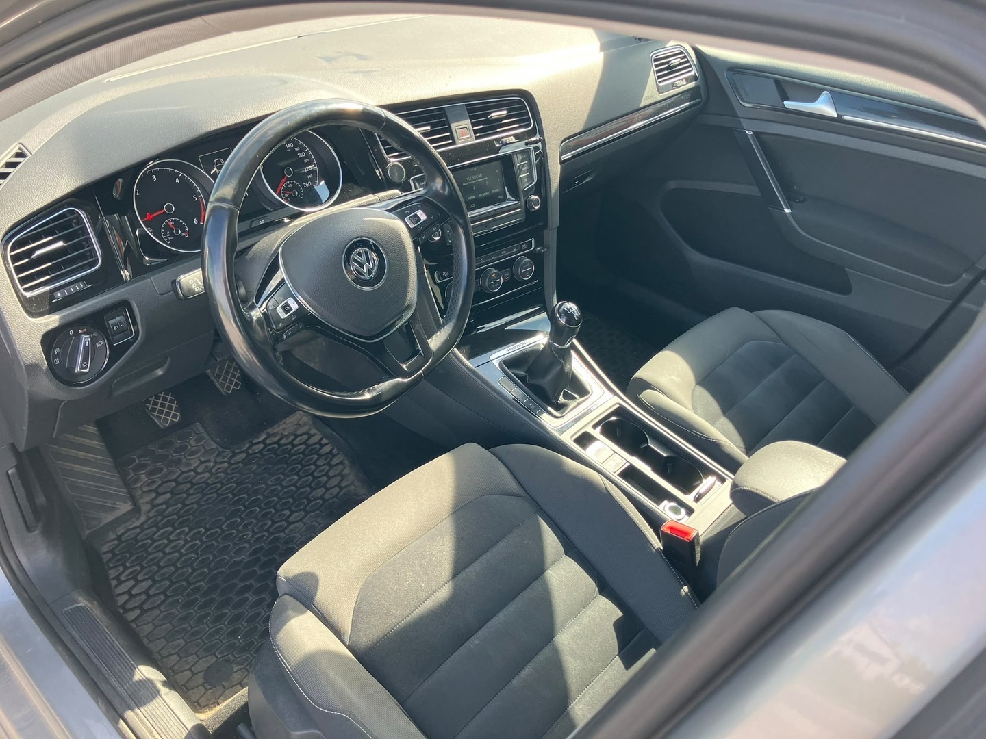 VOLKSWAGEN Golf 2013