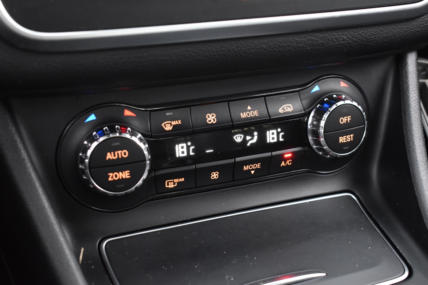 MERCEDES-BENZ CLA 2018