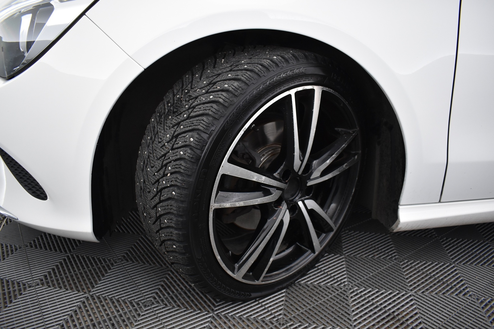 MERCEDES-BENZ CLA 2018