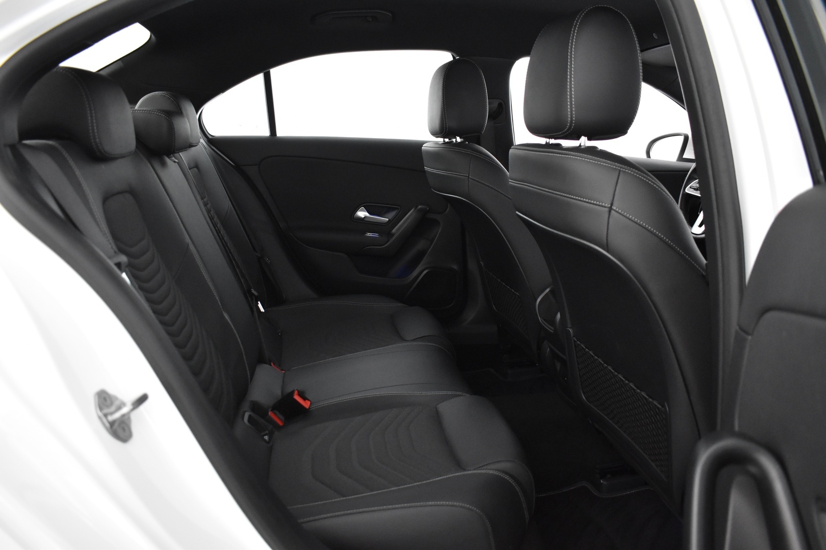 MERCEDES-BENZ A 2021