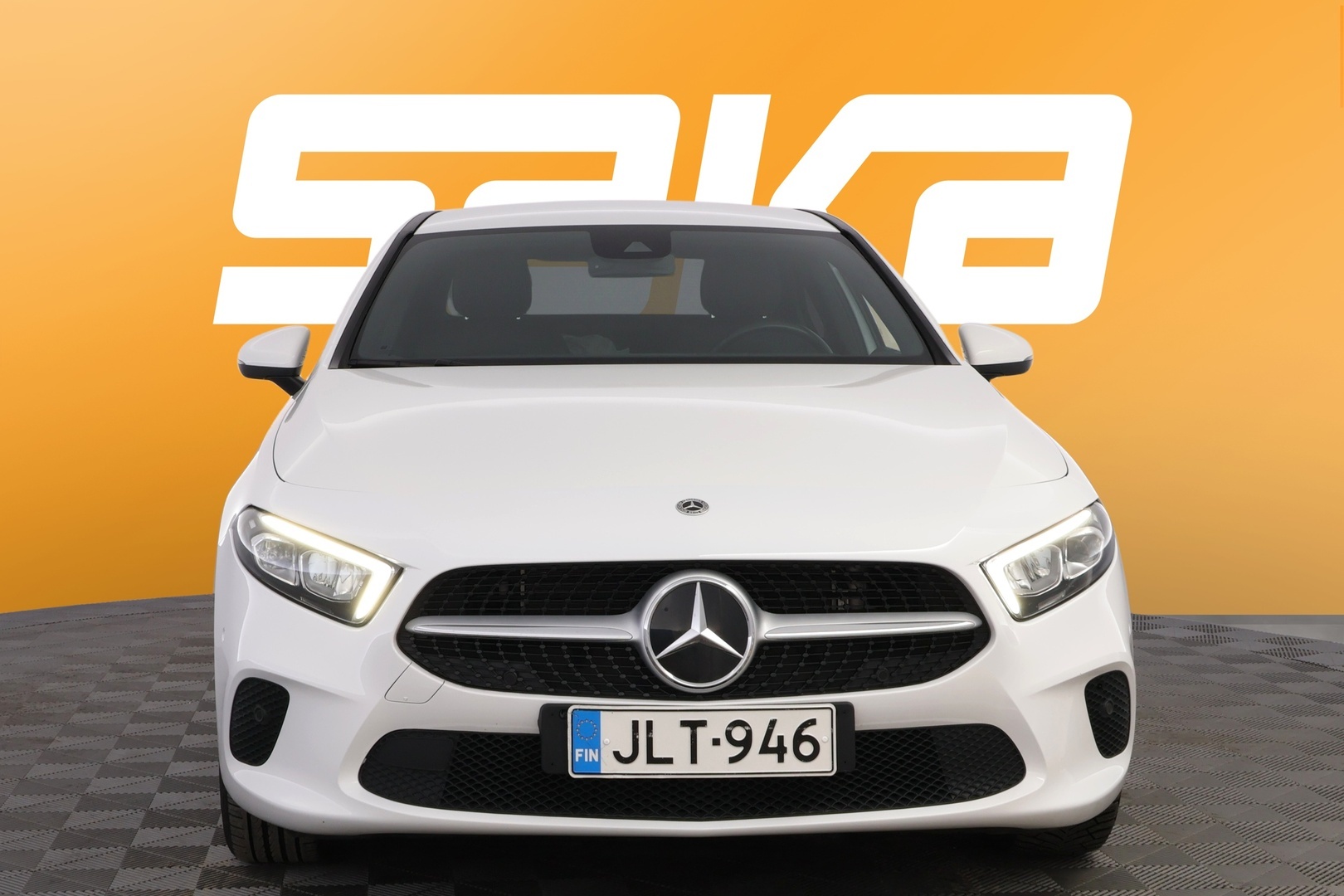 MERCEDES-BENZ A 2021