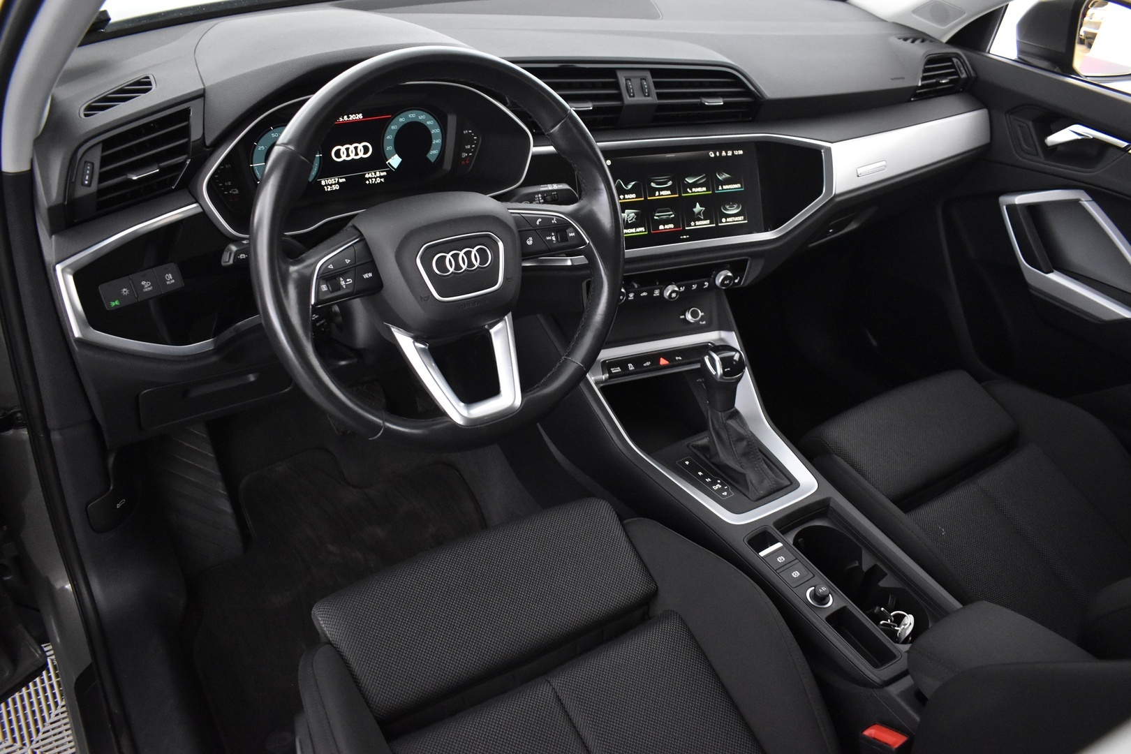 AUDI Q3 2023