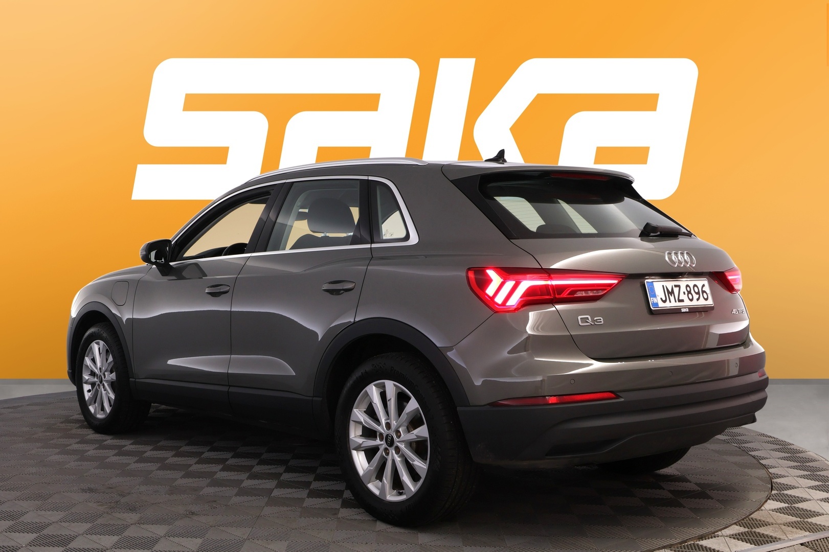 AUDI Q3 2023