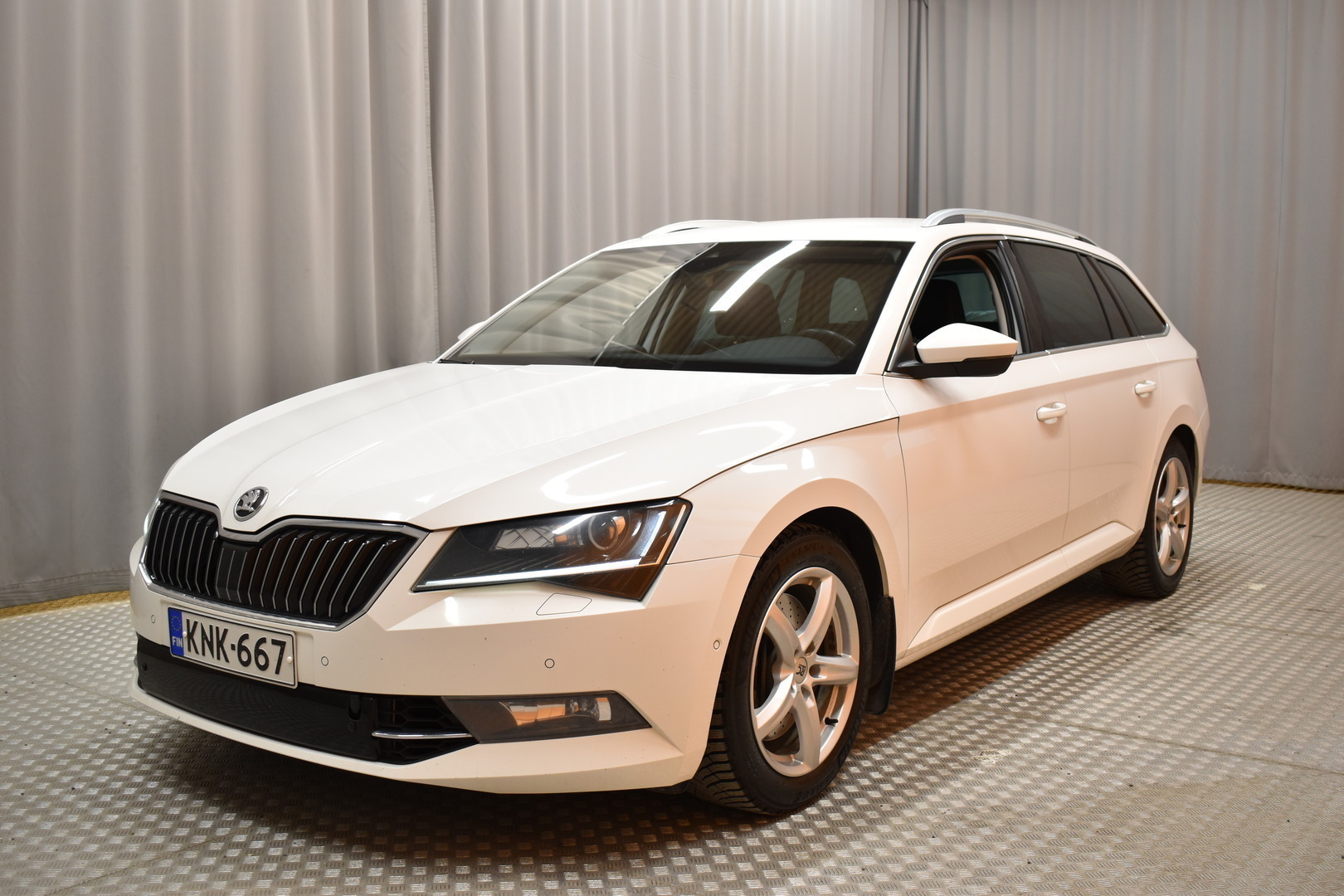 SKODA Superb 2016