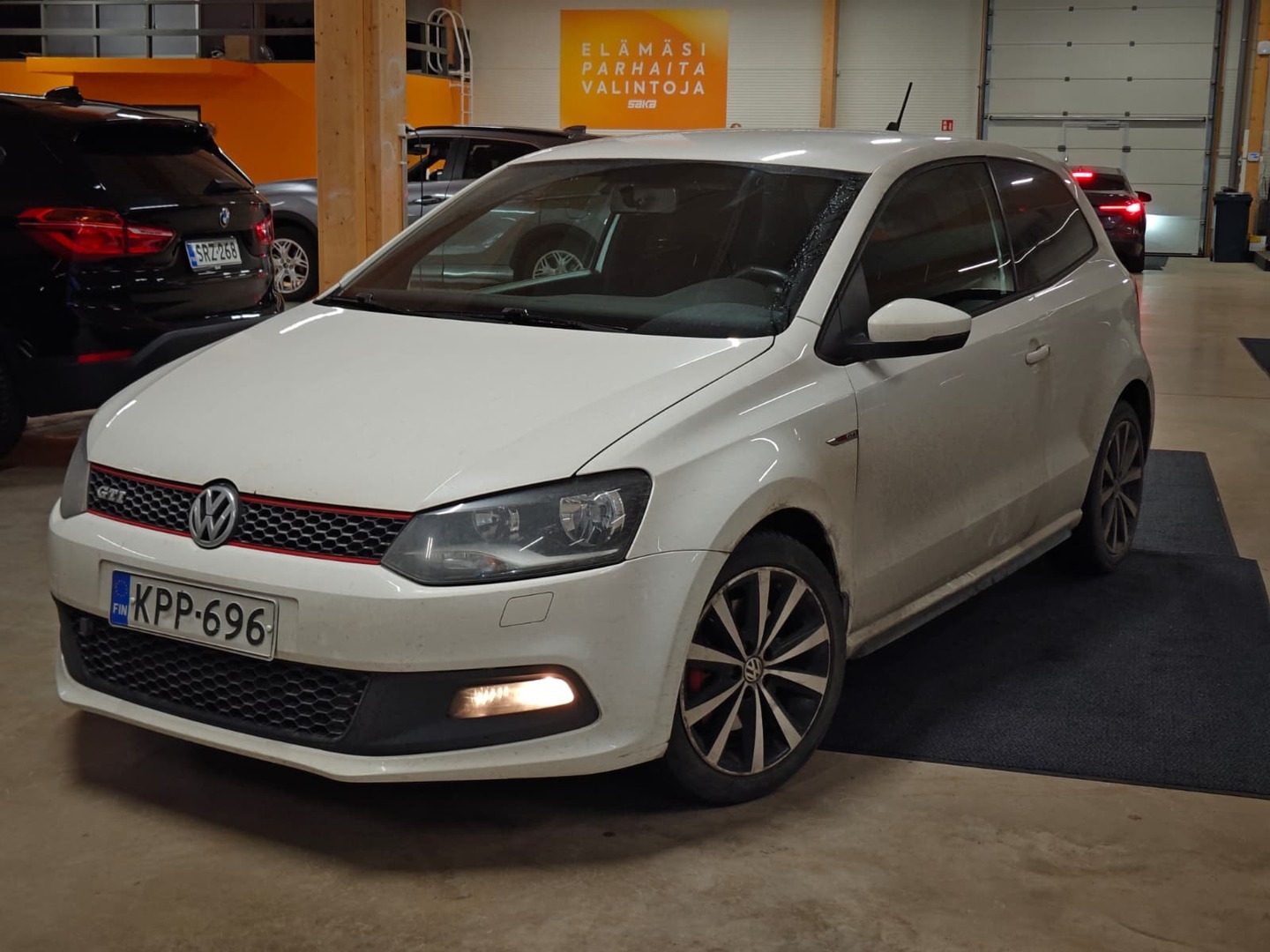 VOLKSWAGEN Polo 2011