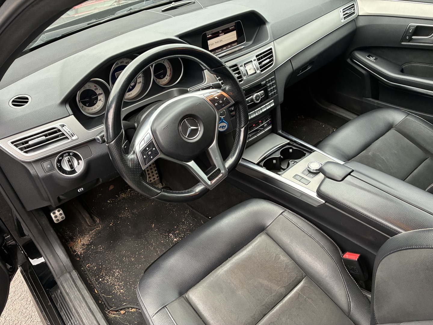 MERCEDES-BENZ E 2013