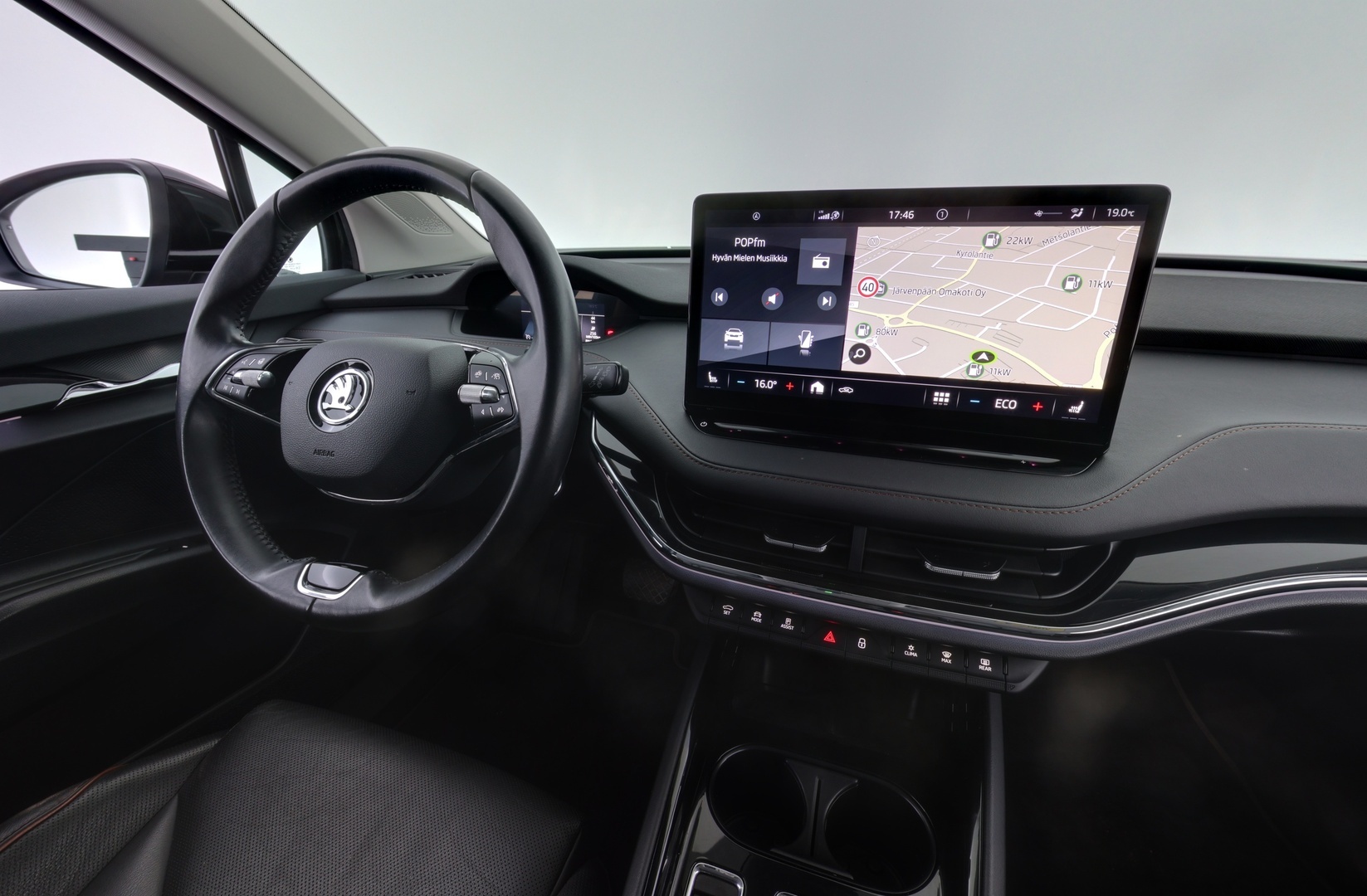 SKODA Enyaq 2022