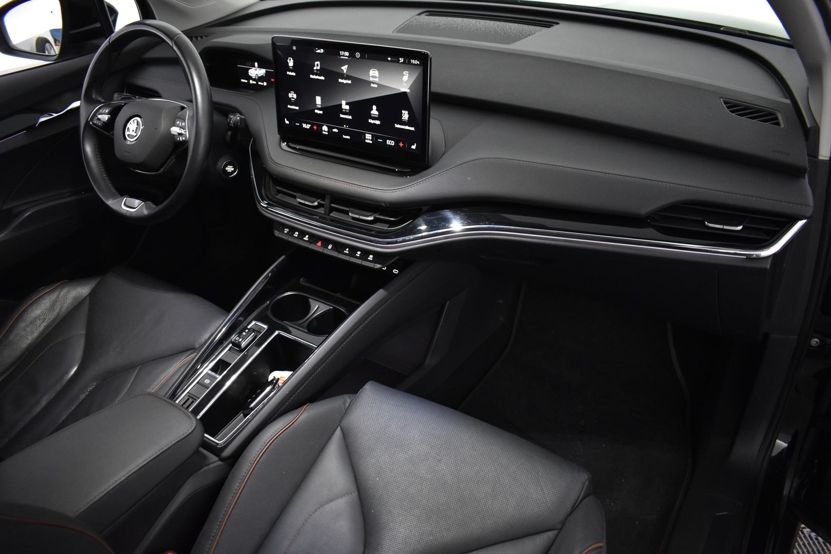 SKODA Enyaq 2022