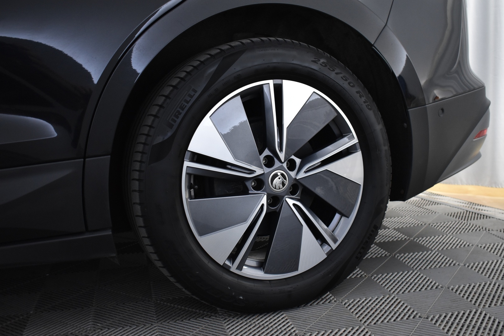 SKODA Enyaq 2022