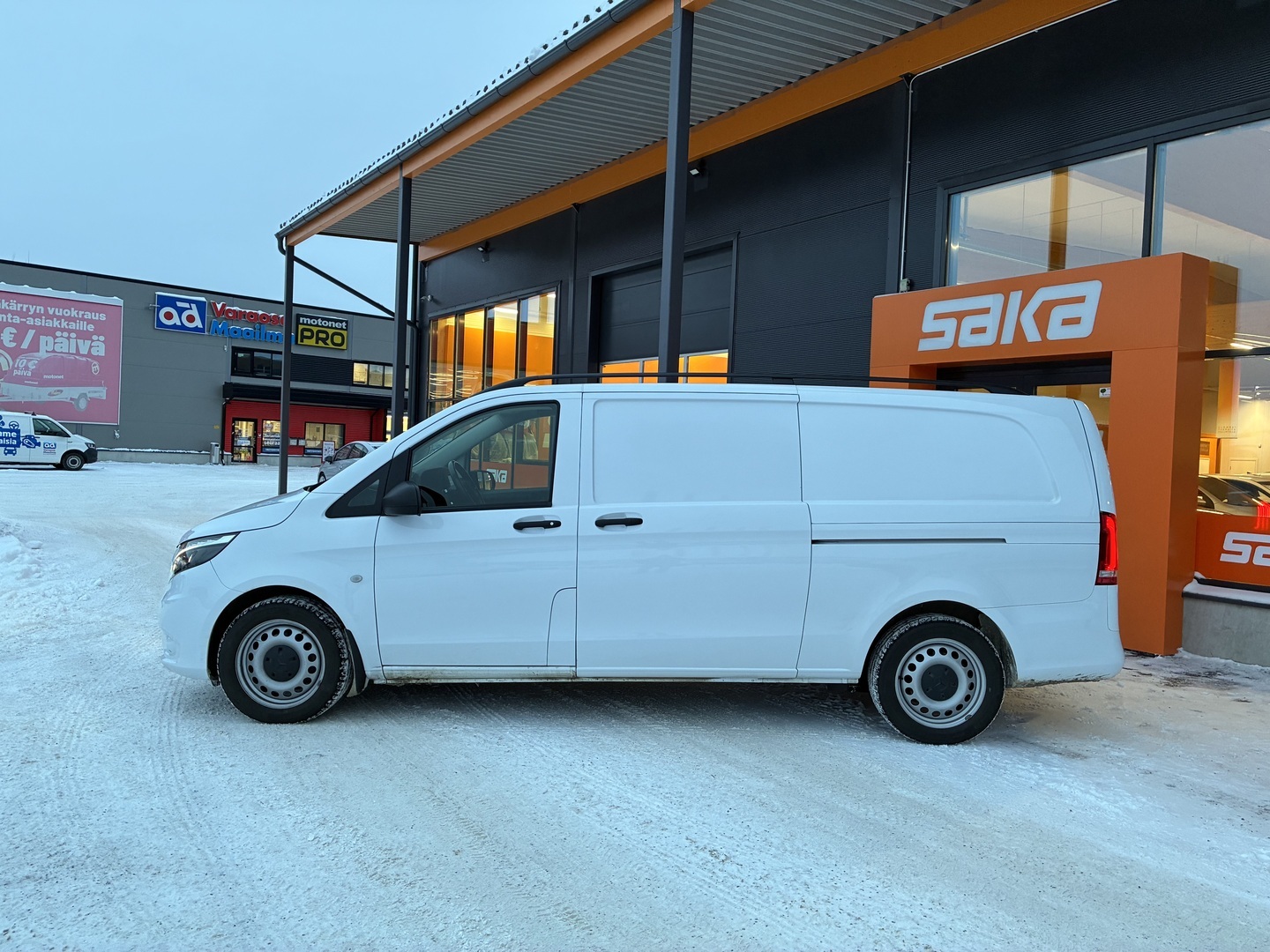 MERCEDES-BENZ Vito 2023