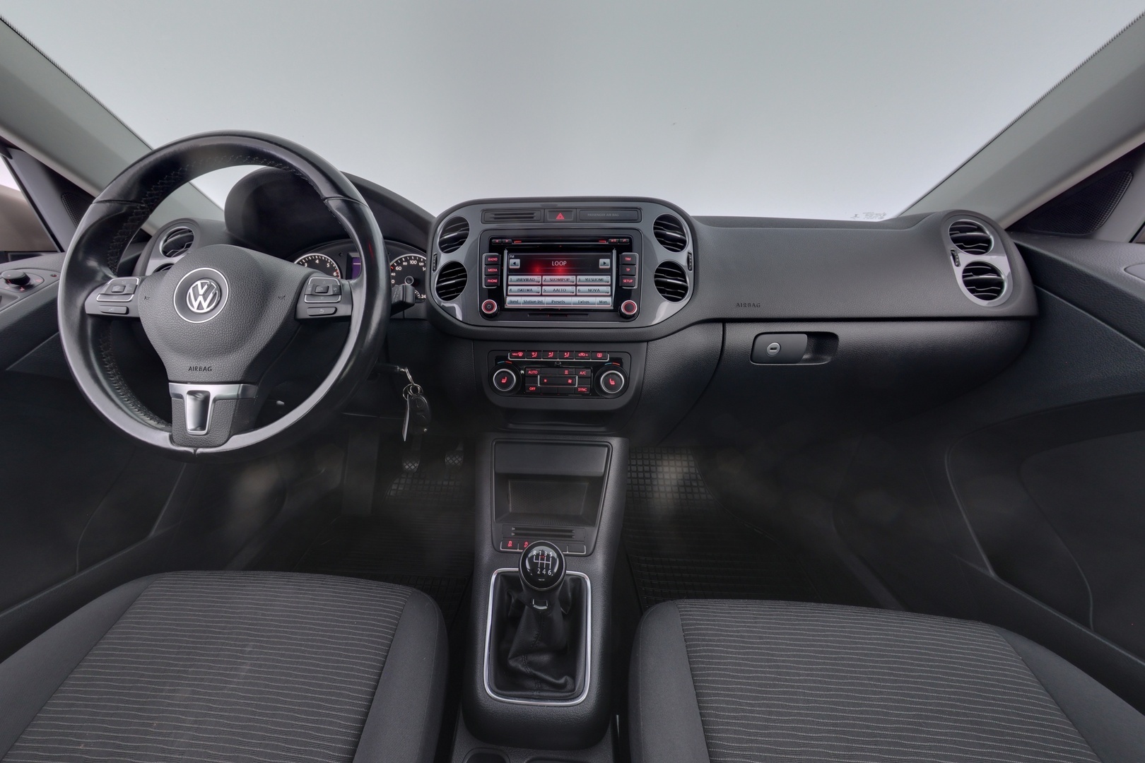 VOLKSWAGEN Tiguan 2013