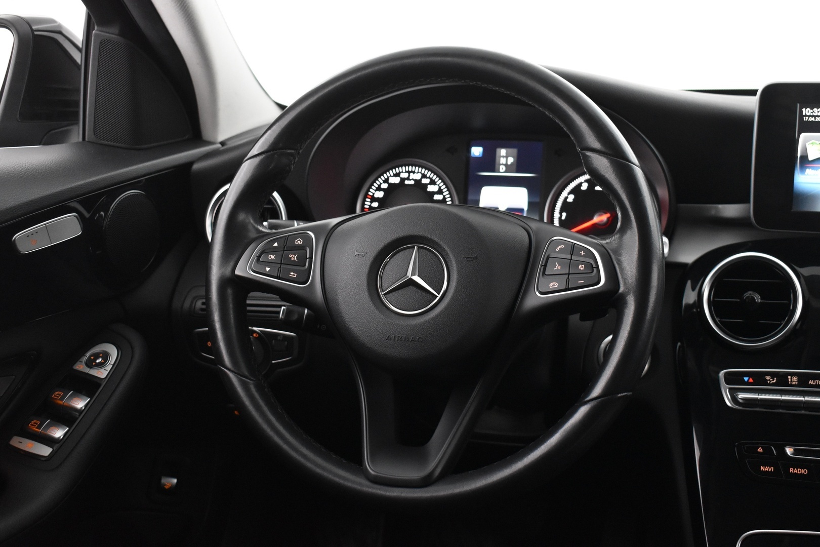 MERCEDES-BENZ C 2017