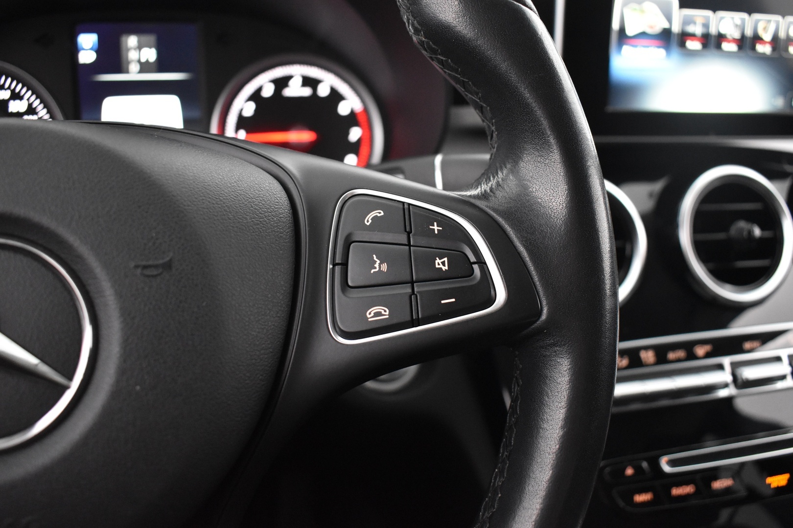 MERCEDES-BENZ C 2017