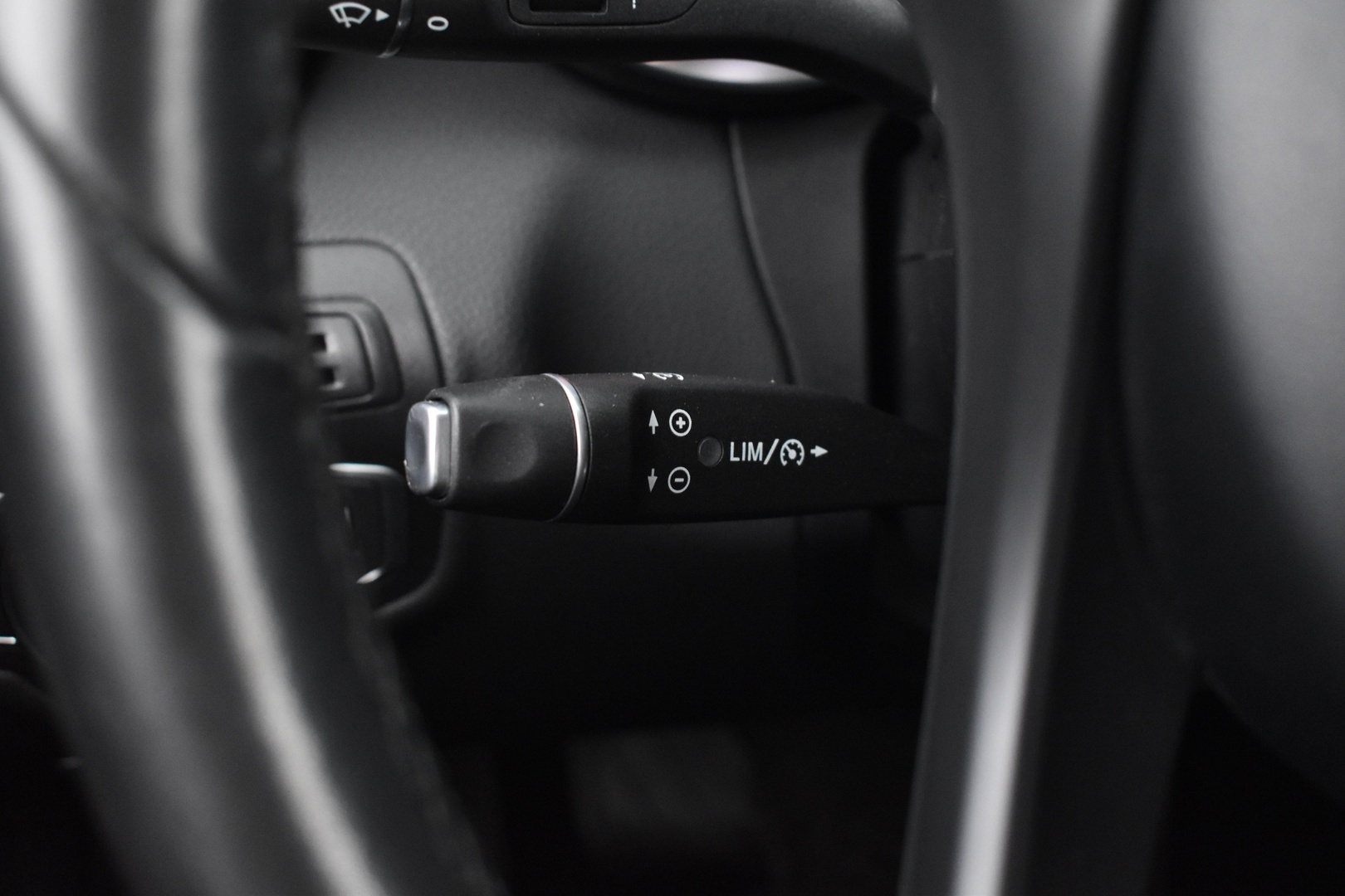 MERCEDES-BENZ C 2017