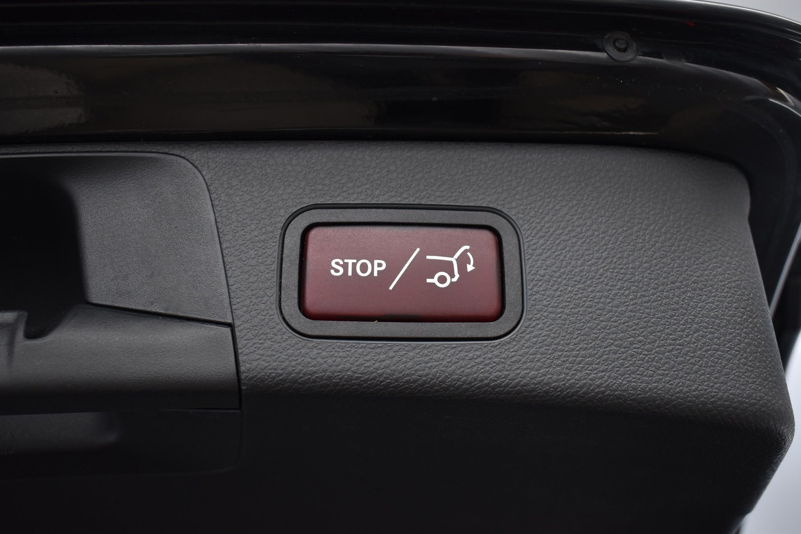 MERCEDES-BENZ C 2017