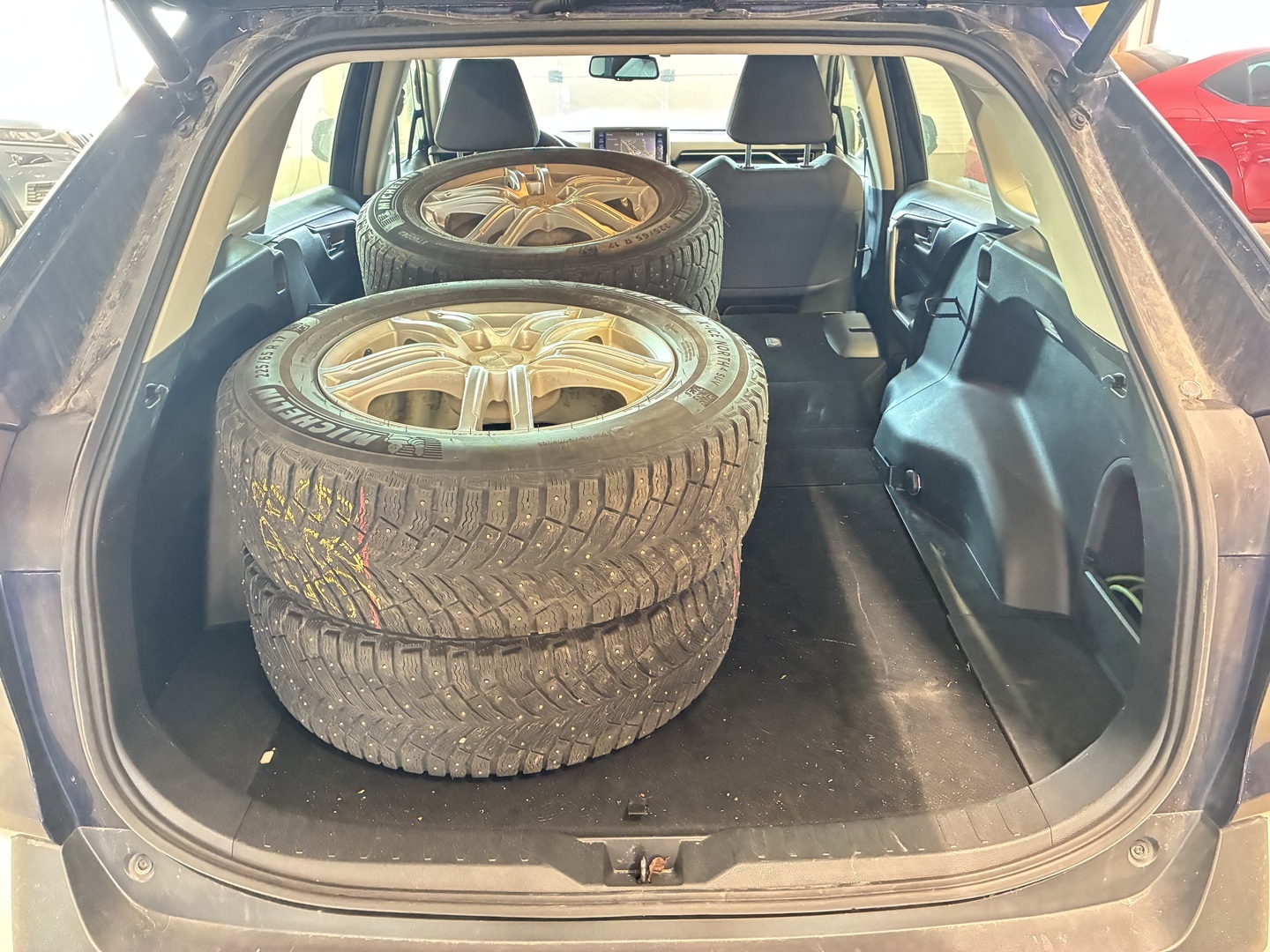 TOYOTA RAV4 2020