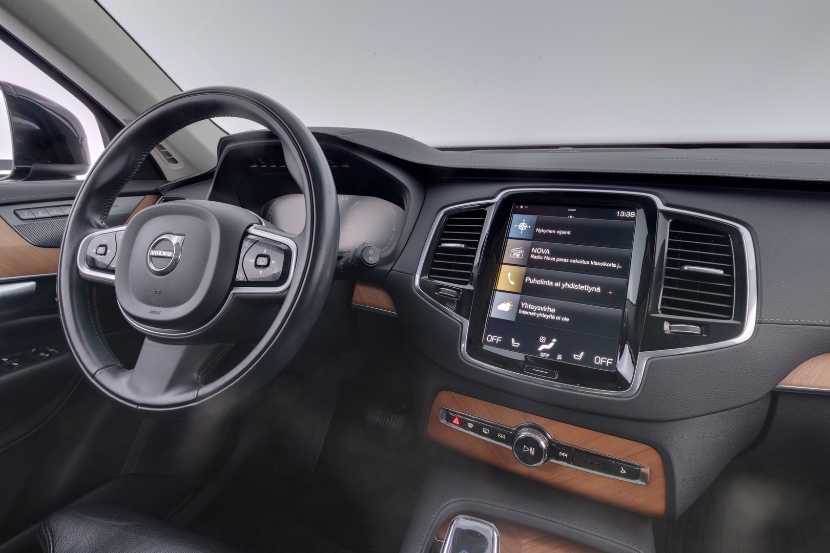 VOLVO XC90 2022