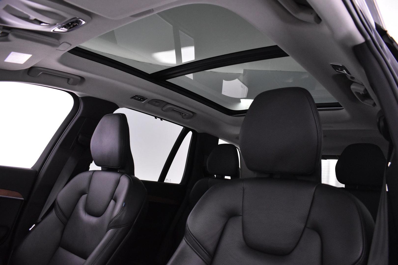 VOLVO XC90 2022