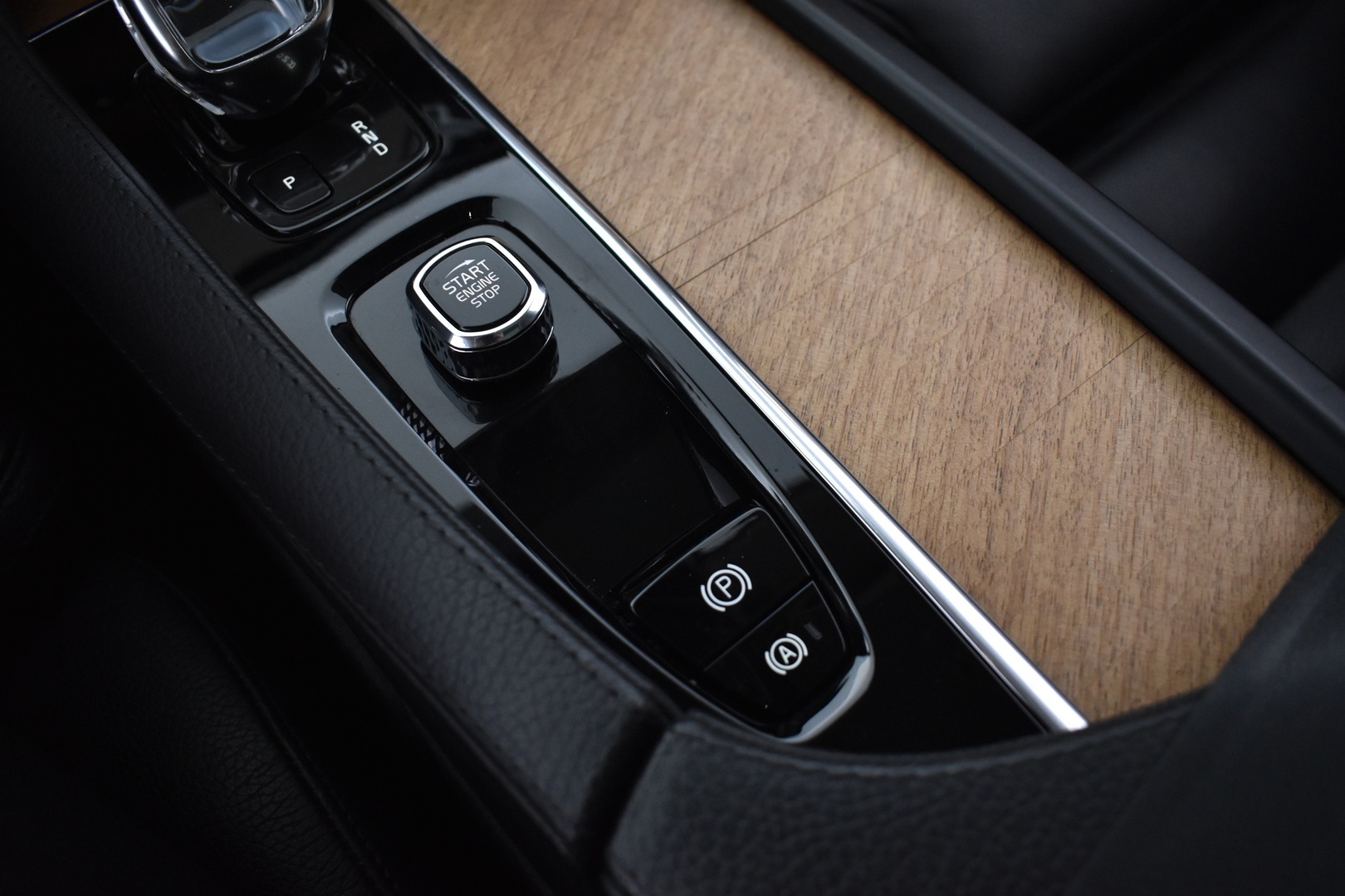 VOLVO XC90 2022