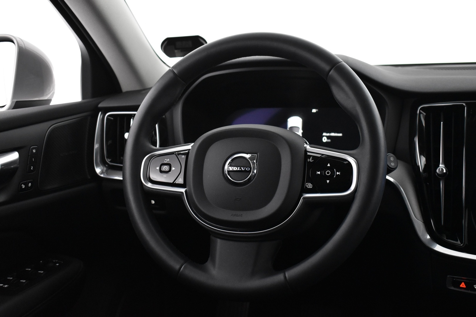 VOLVO V60 2024