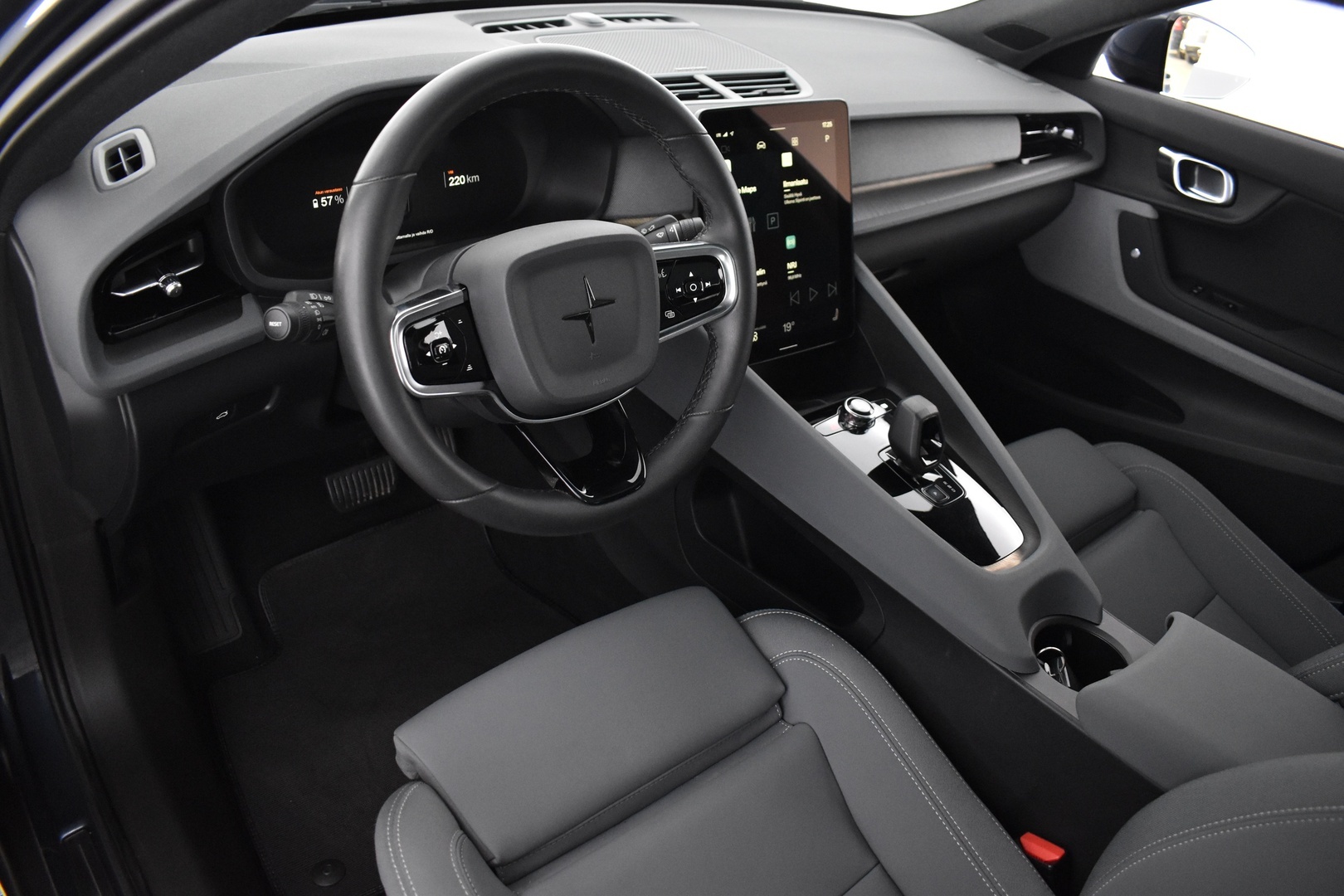 POLESTAR 2 2023