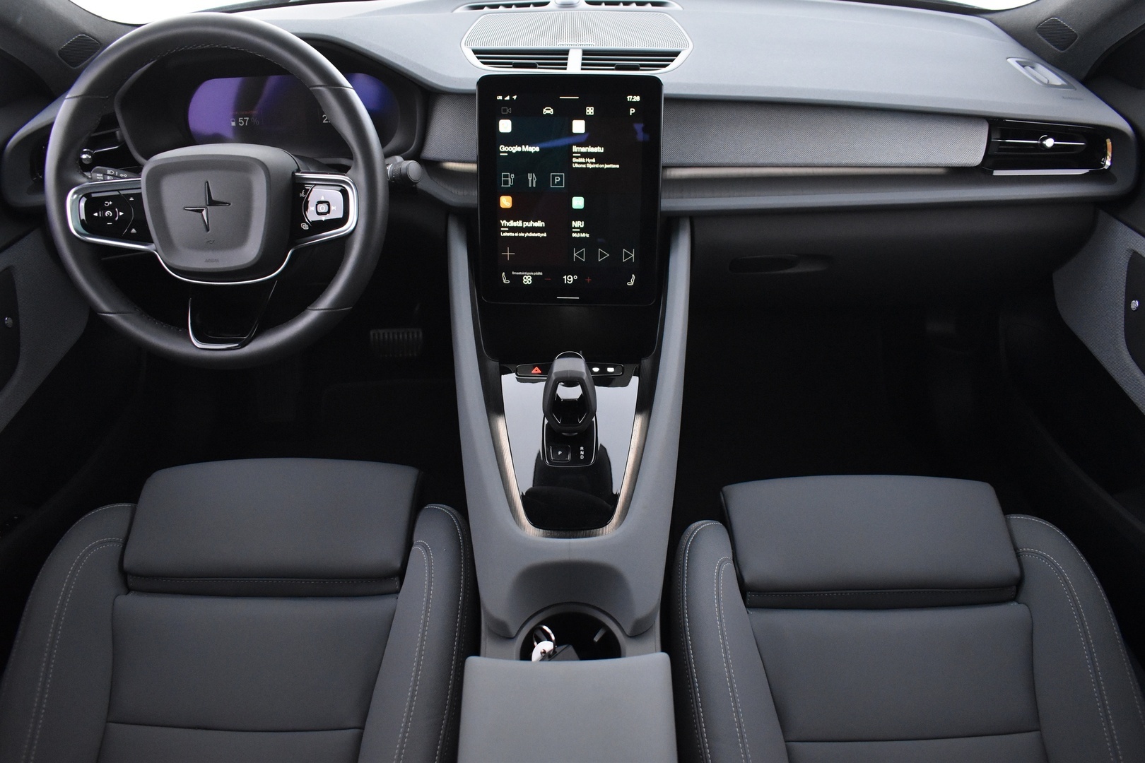 POLESTAR 2 2023