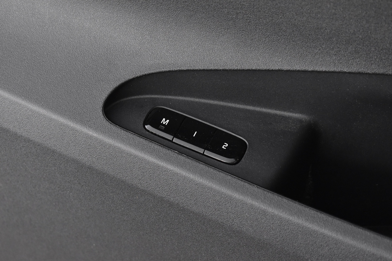 POLESTAR 2 2023