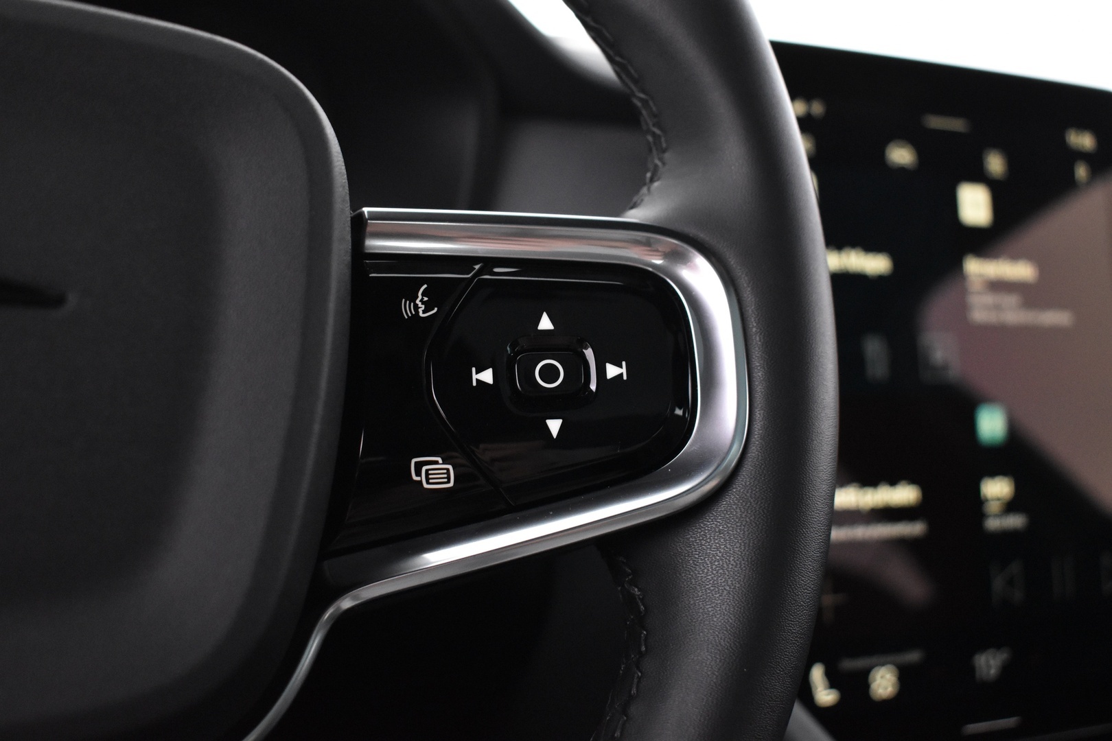 POLESTAR 2 2023