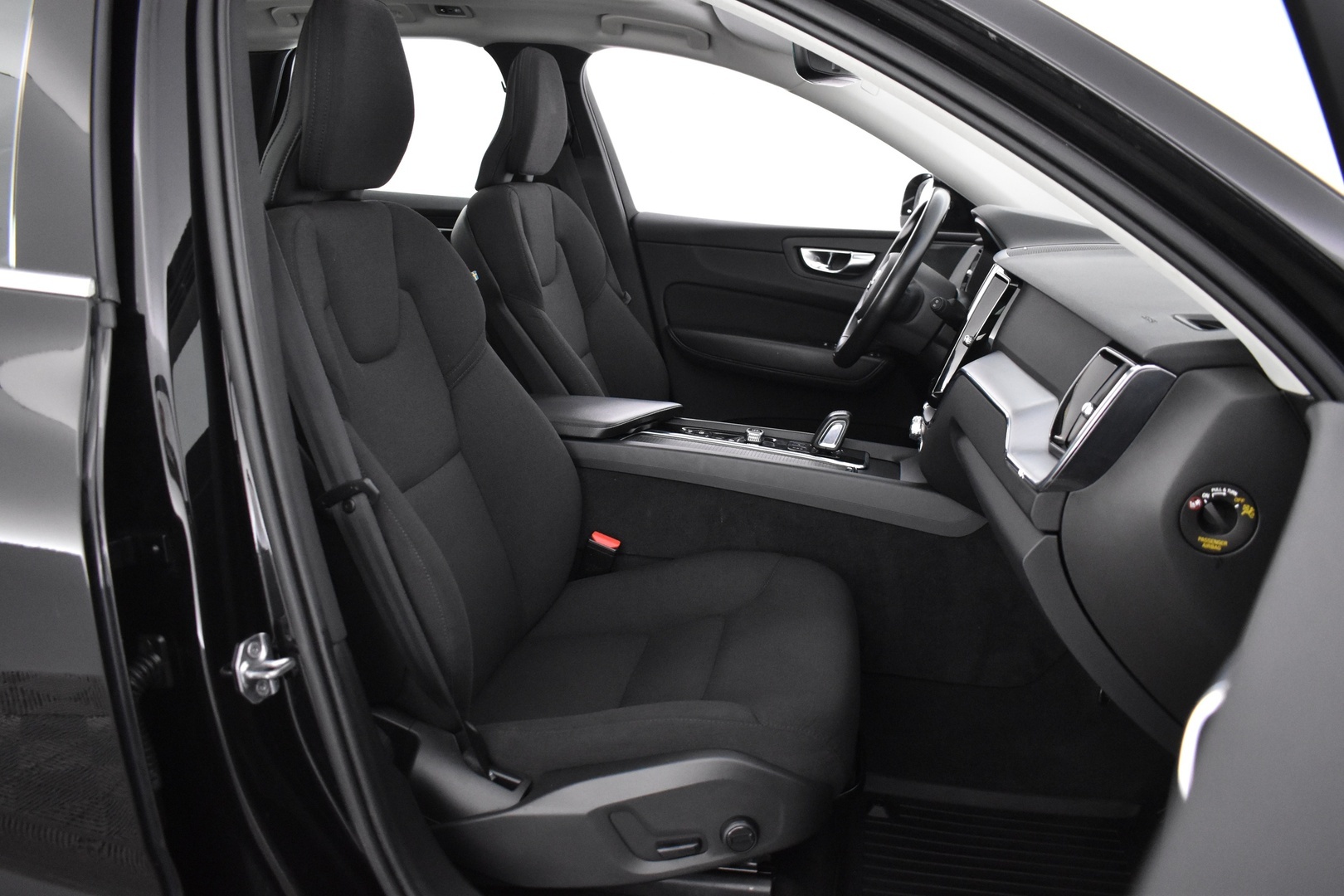 VOLVO XC60 2021