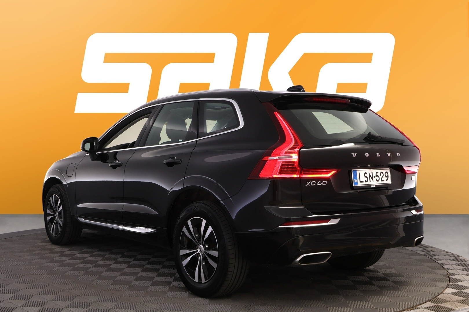 VOLVO XC60 2021