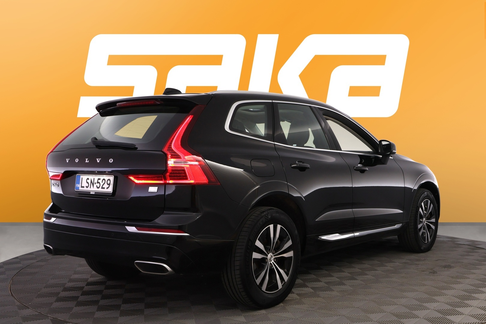VOLVO XC60 2021