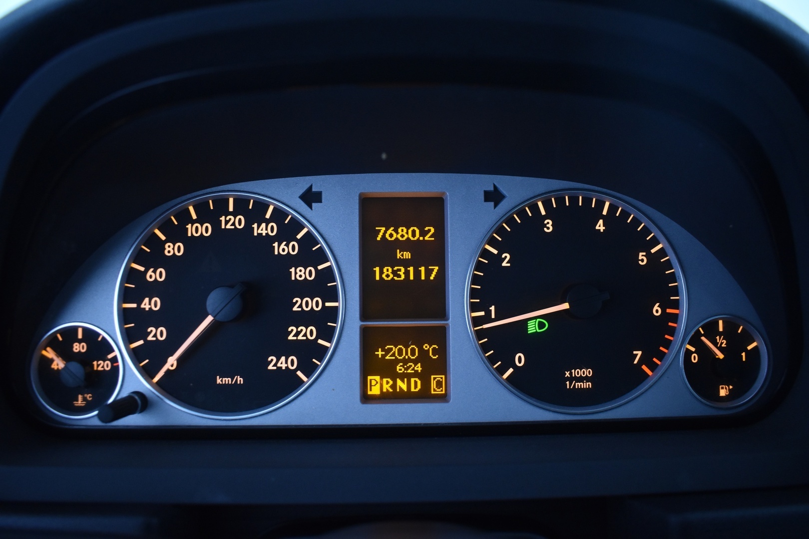 MERCEDES-BENZ B 2010