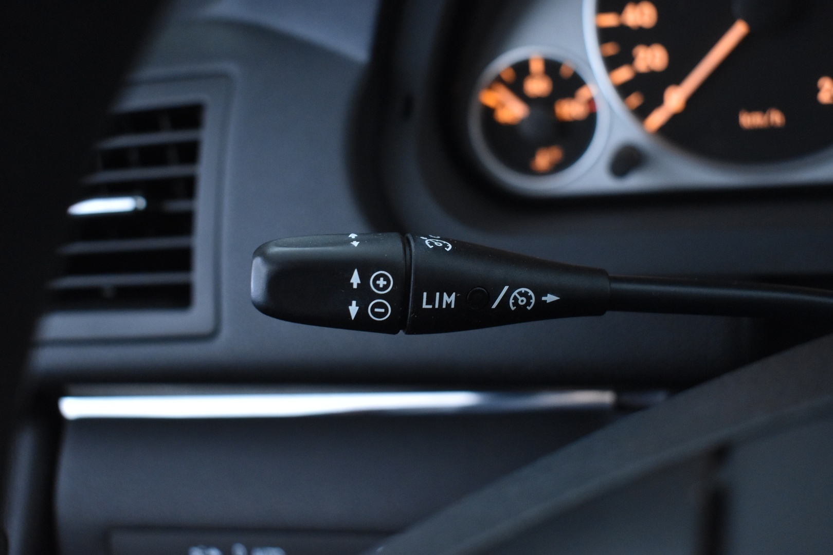 MERCEDES-BENZ B 2010