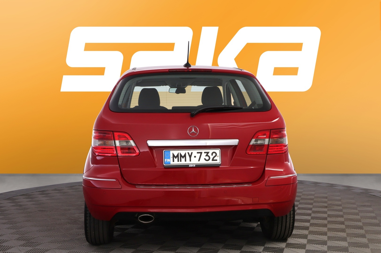 MERCEDES-BENZ B 2010