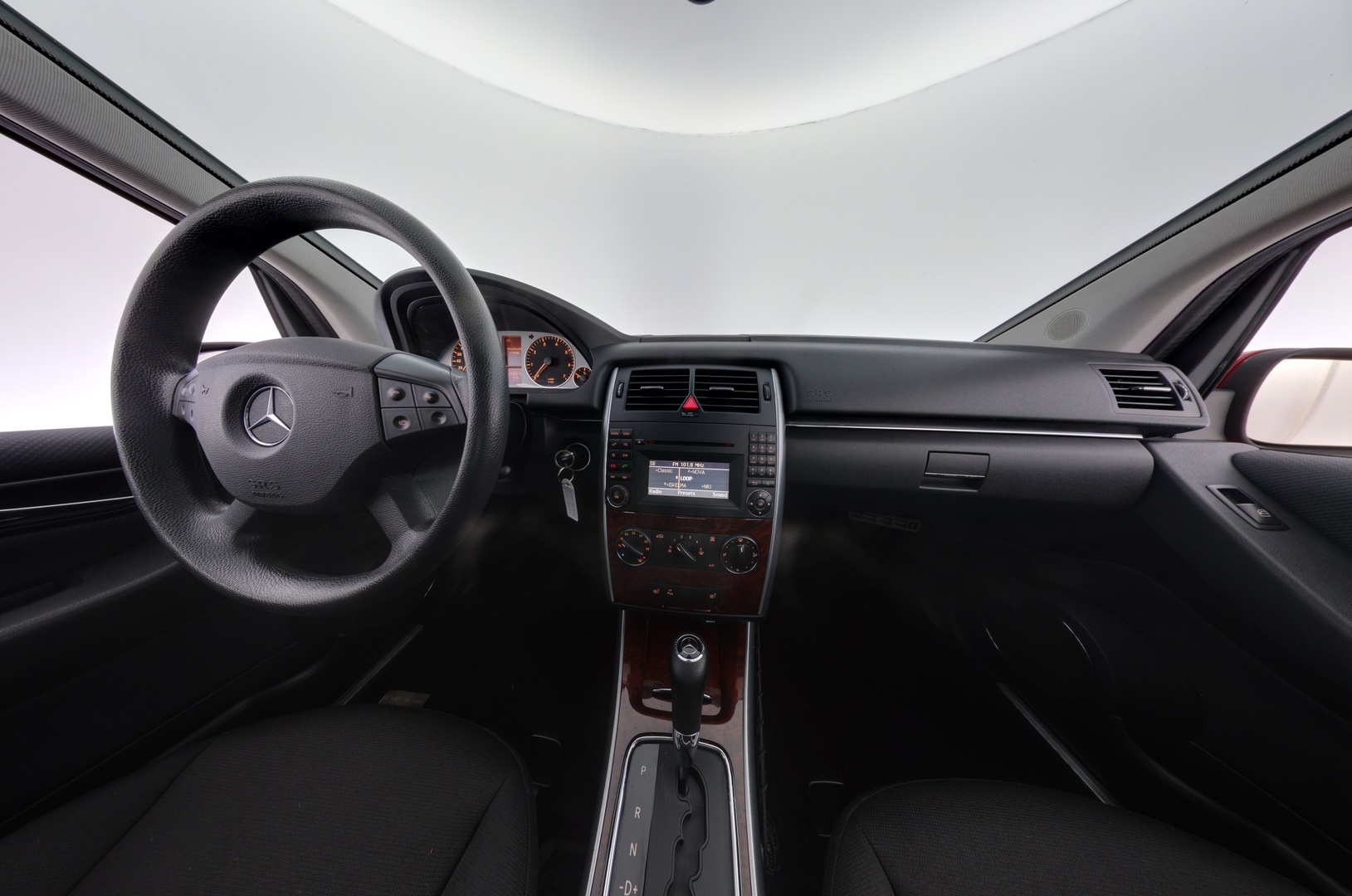 MERCEDES-BENZ B 2010