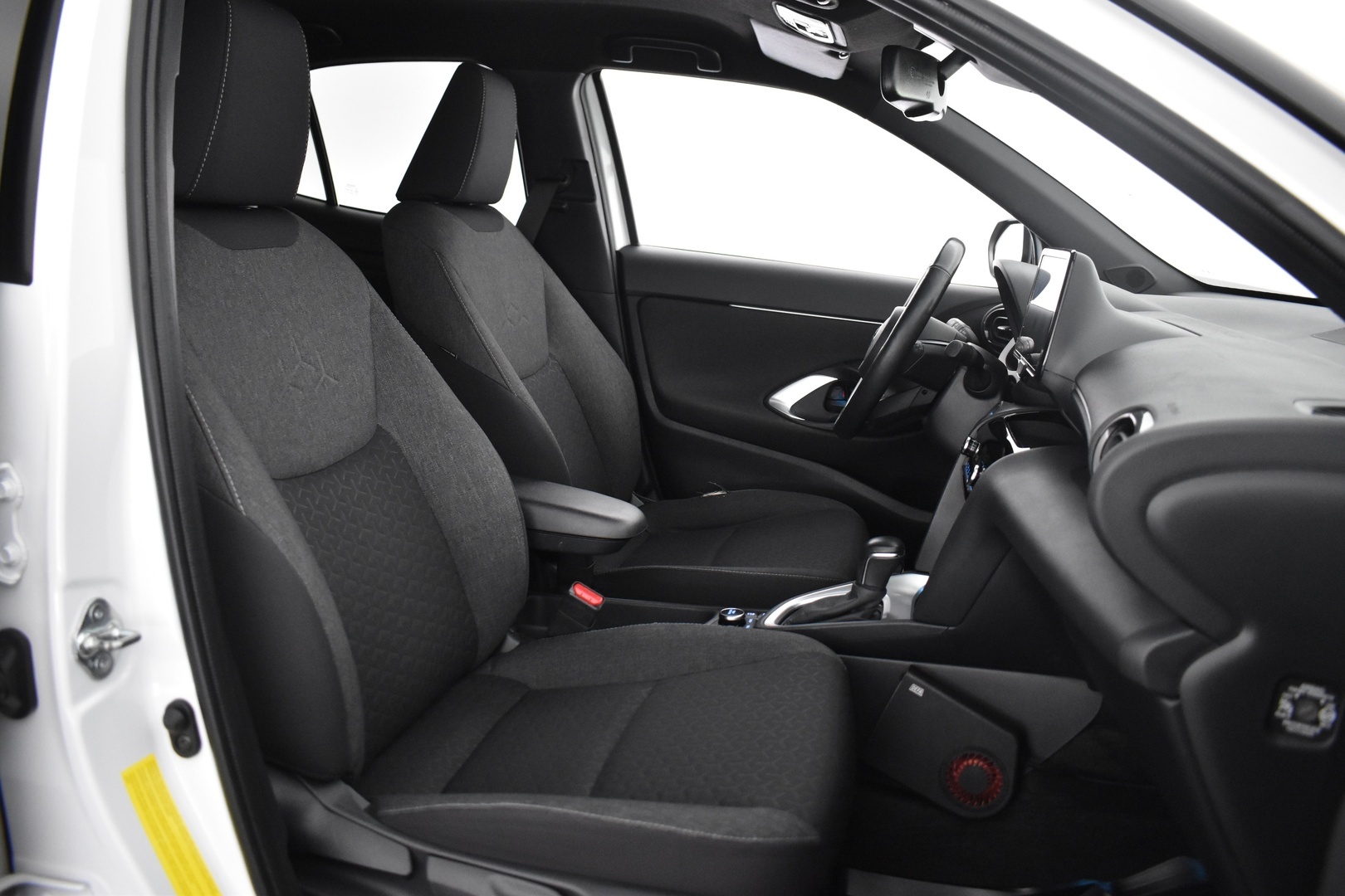 TOYOTA Yaris Cross 2023