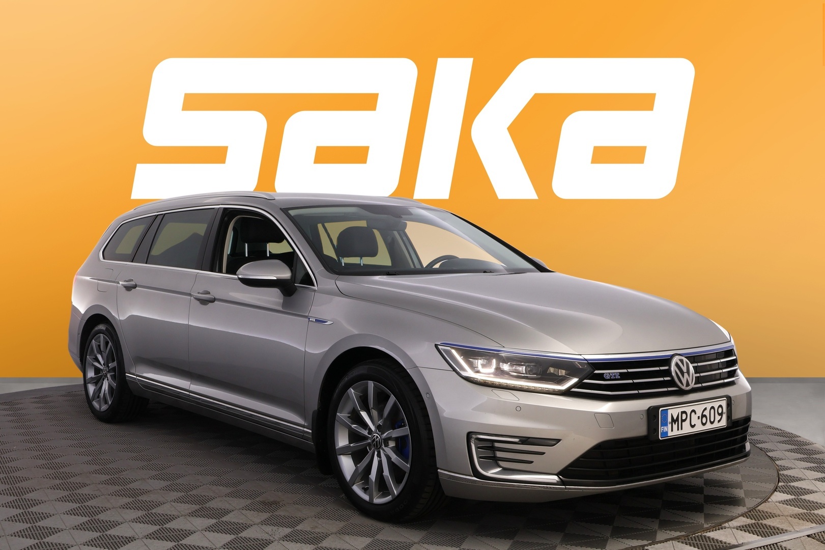 VOLKSWAGEN Passat 2016