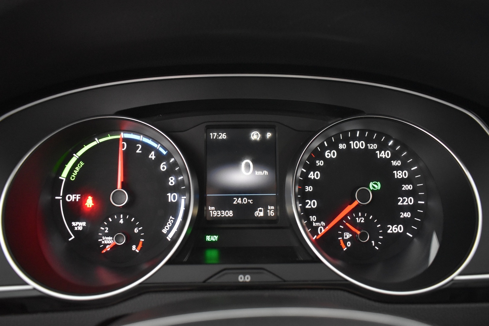 VOLKSWAGEN Passat 2016