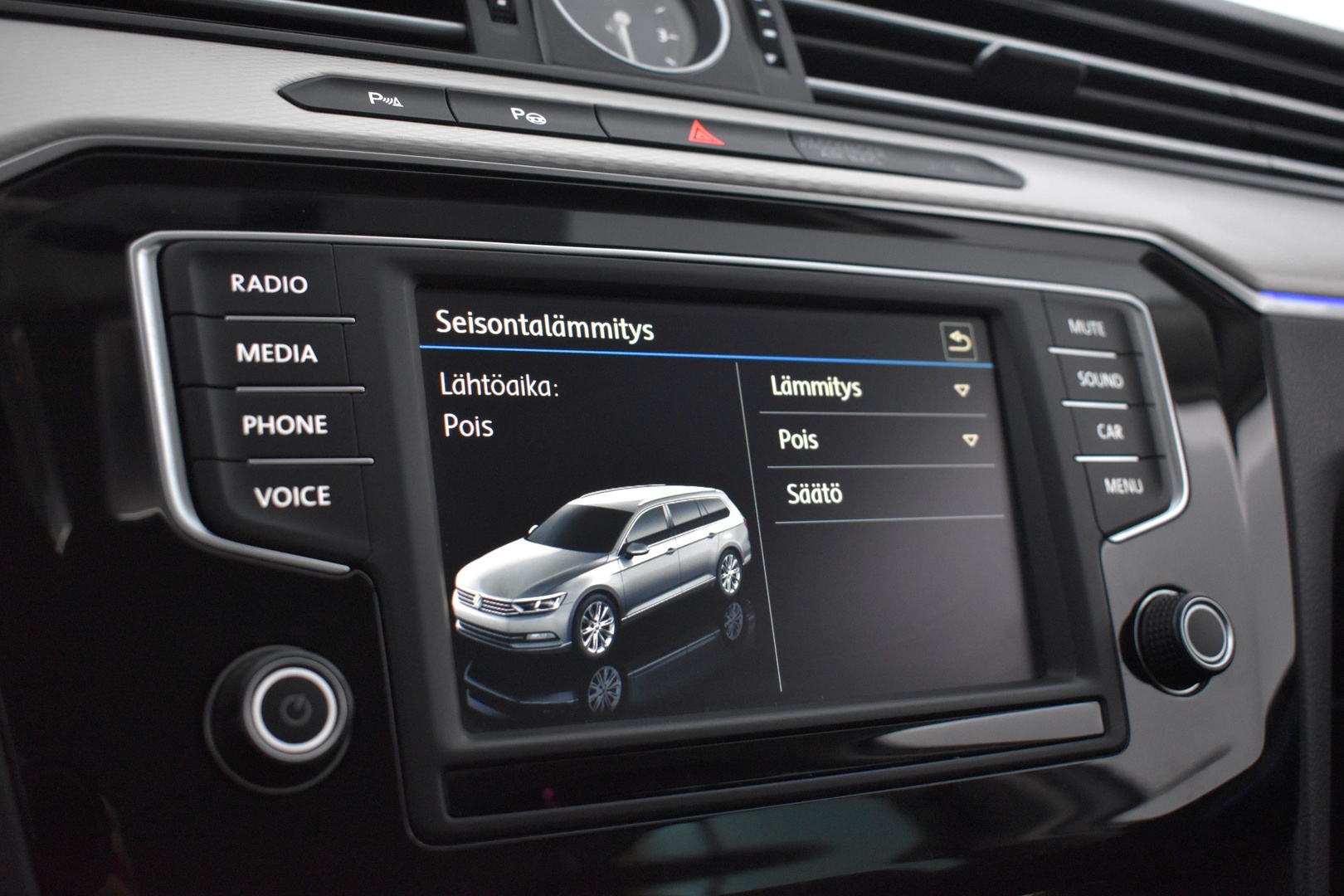 VOLKSWAGEN Passat 2016