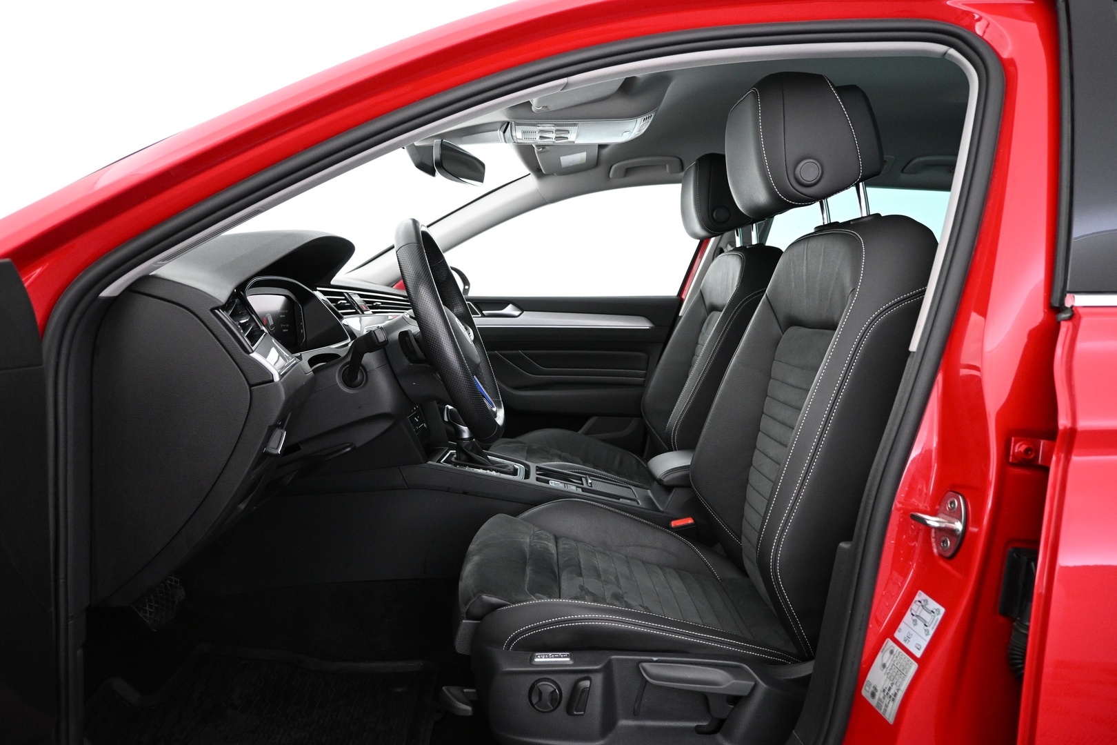 VOLKSWAGEN Passat 2022