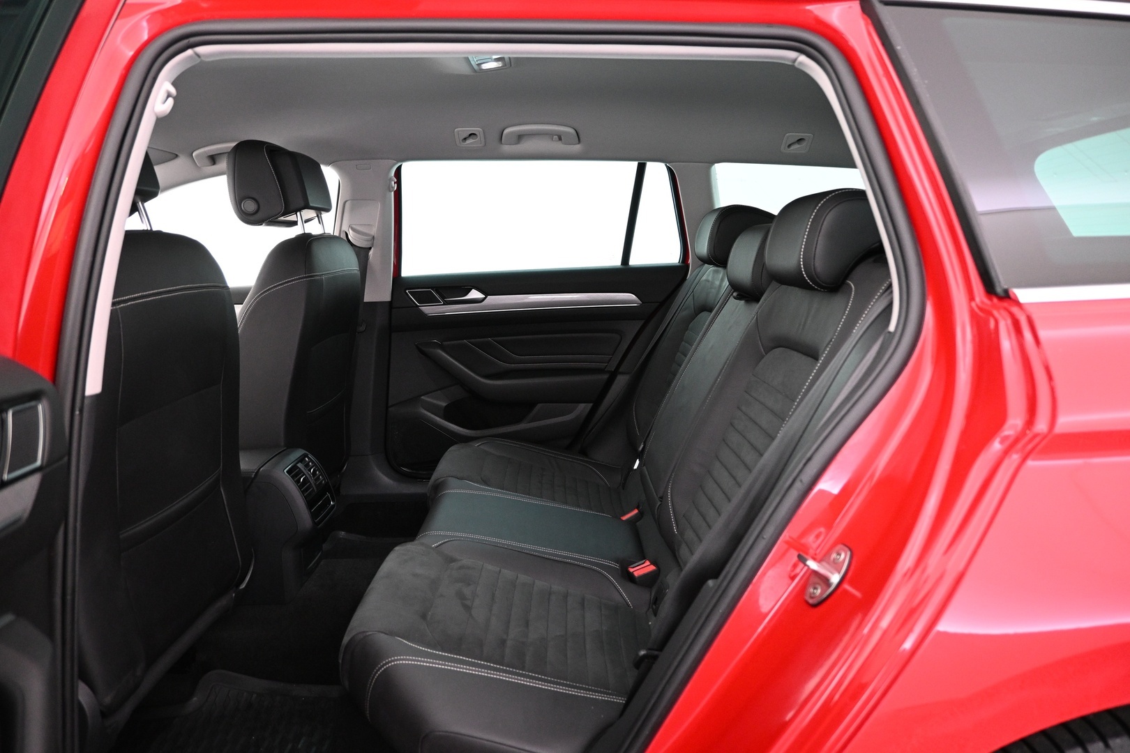 VOLKSWAGEN Passat 2022