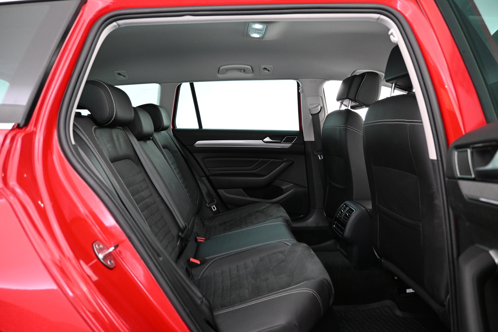 VOLKSWAGEN Passat 2022