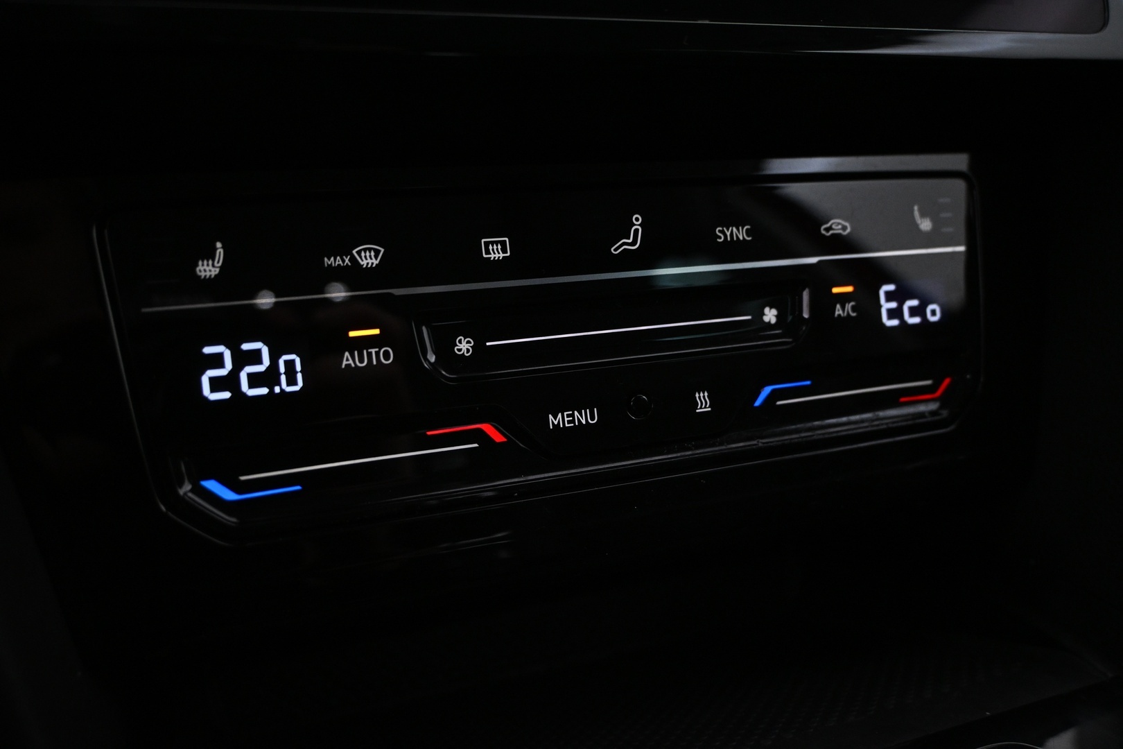 VOLKSWAGEN Passat 2022