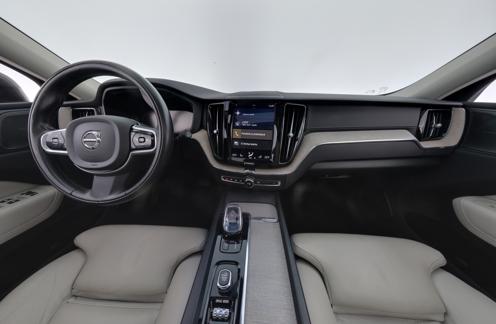 VOLVO XC60 2020